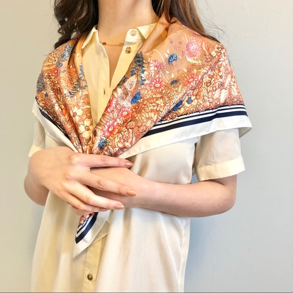 NEW✨Multi-wear Scarf by Vince Camuto - Picture 5 of 7